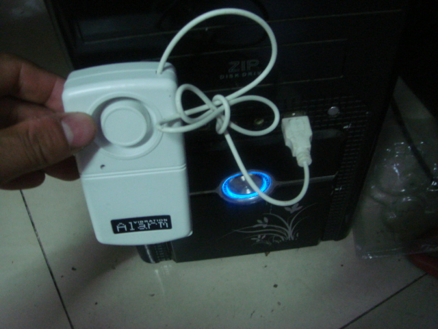 USB笔记本电脑机箱专用防盗器