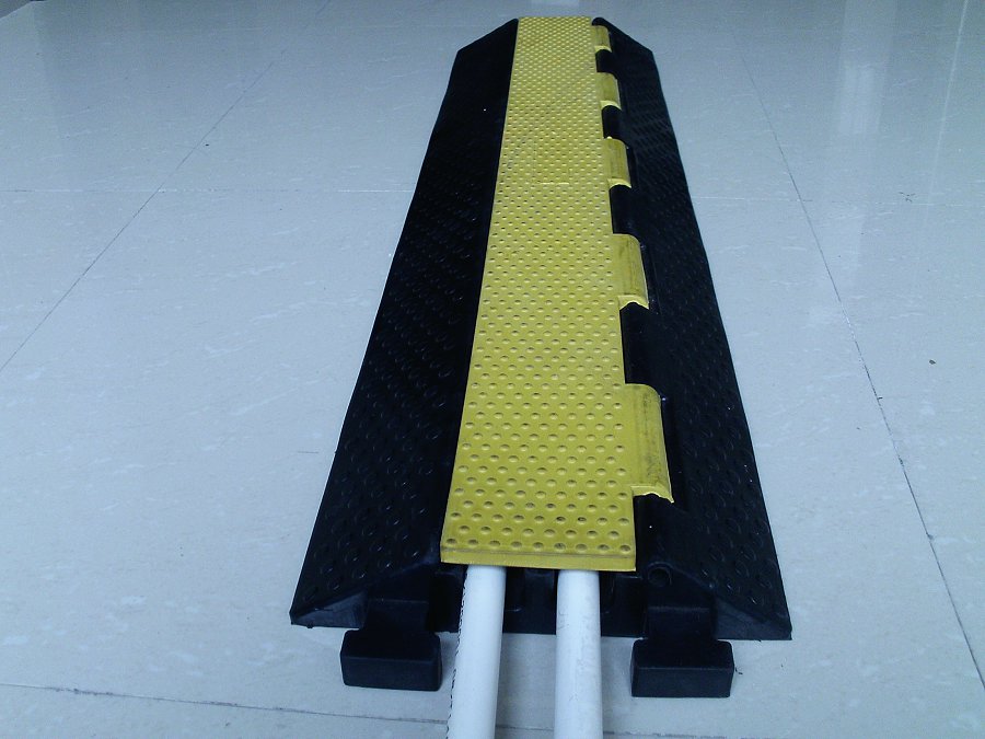 上海橡胶线槽板，橡胶线槽板厂家，橡胶线槽板规格