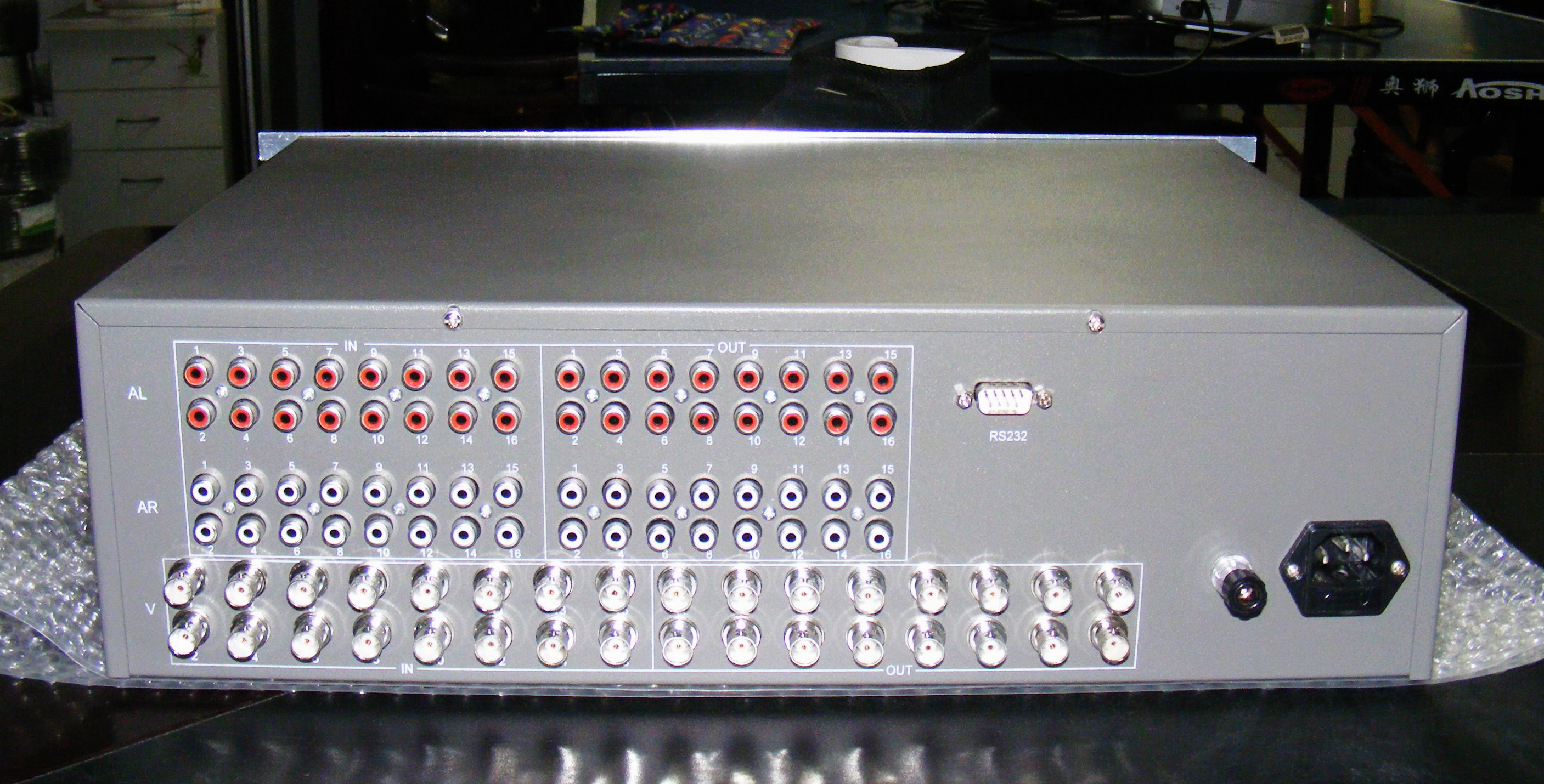 AV1616B矩阵切换器