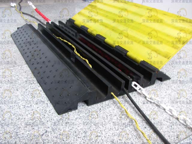 宁武线槽板/橡胶线槽板/鞍山电缆线槽板