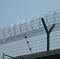 监狱隔离栅、护栏网、监狱防爬网