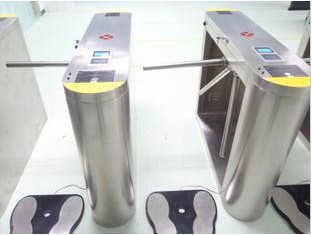 青岛新良防静电闸机 人体综合测试仪、静电防护门禁系统