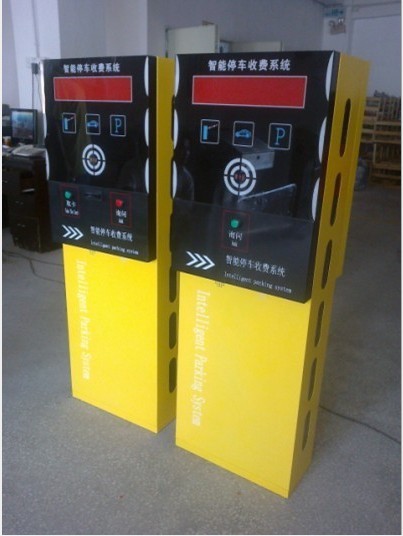 辽宁法库县道闸厂家供应停车场系统设备 停车场管理软件