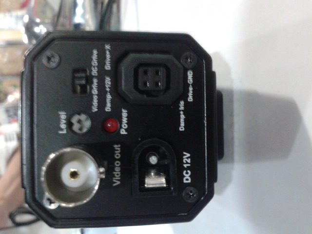 最小型黑白高清专业CCD索尼低照度600线摄像机