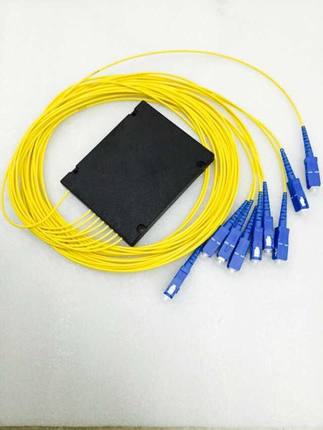 促销一分八SC方头尾纤式光器1比8PLC平面波导分路器小区宽带