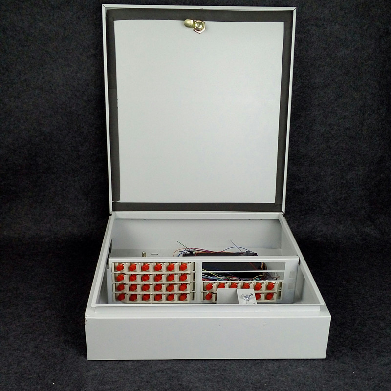 光纤配线箱 36芯分纤箱 室外冷轧板光纤配线箱