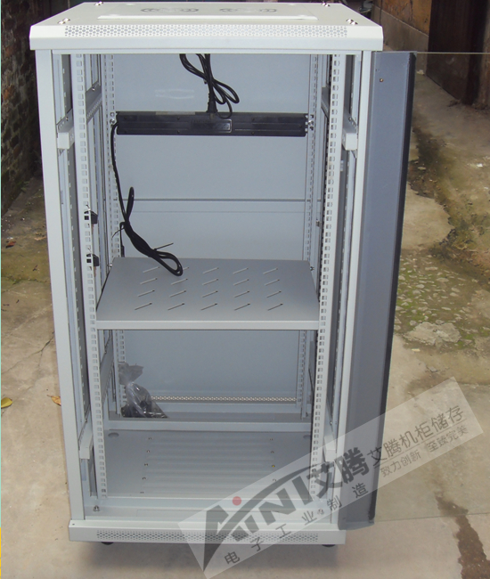 18U机柜 1米服务器机柜 标准19寸机柜 交换机机柜 AF6818 玻璃门