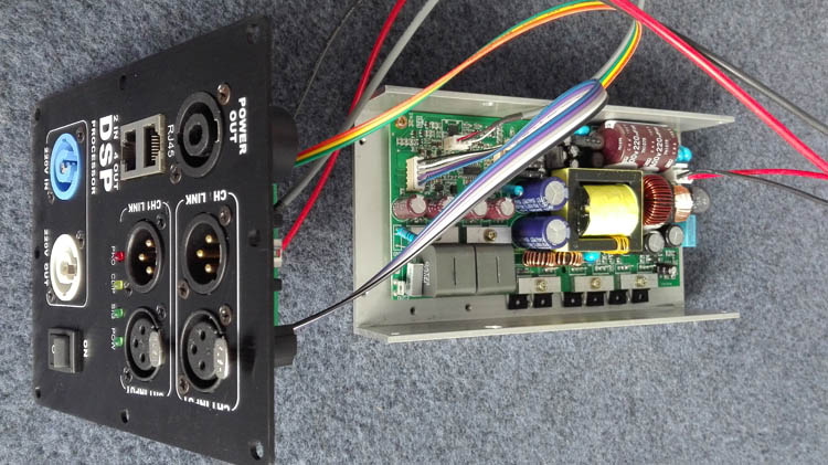 线阵音箱DSP有源功放8欧400W可全频可低音频点任意设置开关电源