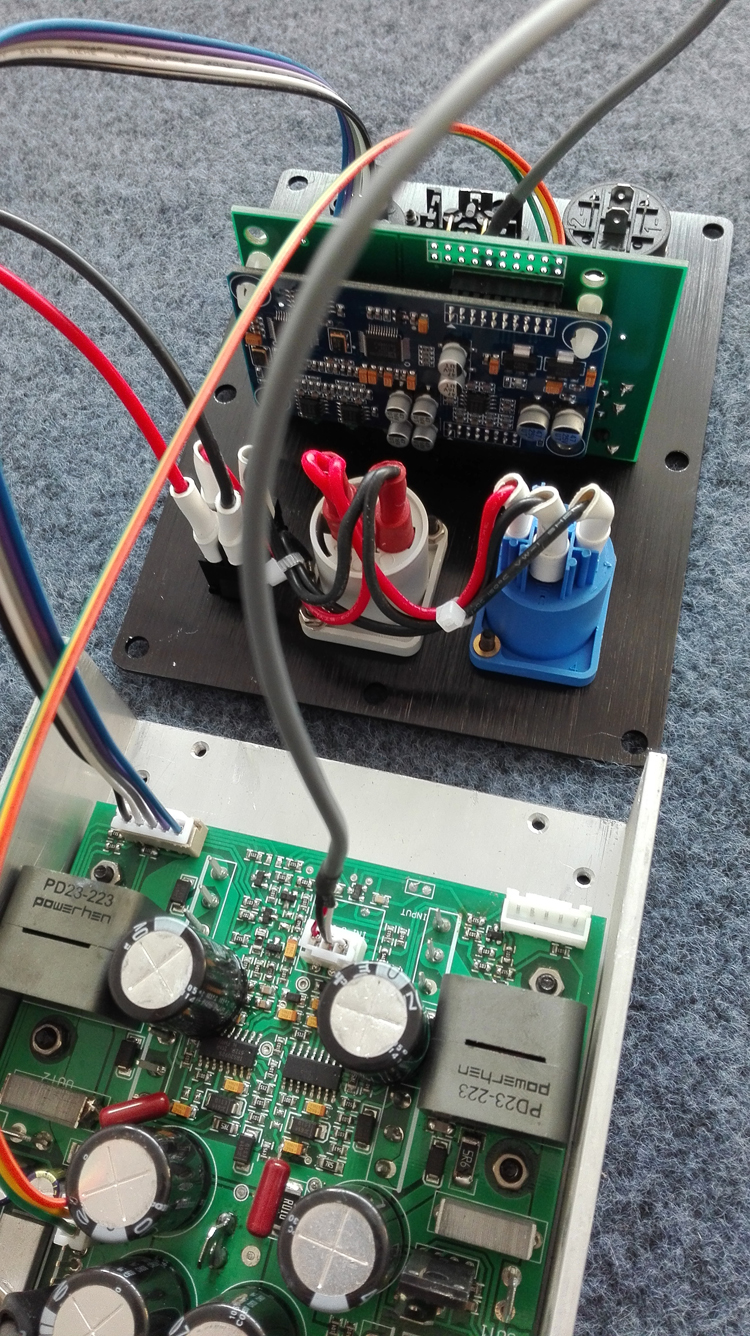 DSP有源功放4欧2x700W，可全频可低音频点任意设置，2+1小线阵T2