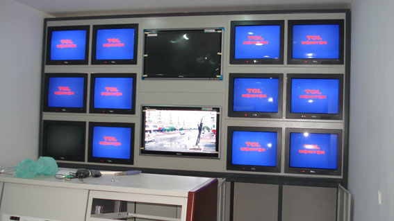 监控电视墙 非标定制屏幕墙监控墙厂家 12孔电视墙弧形拼接屏幕墙