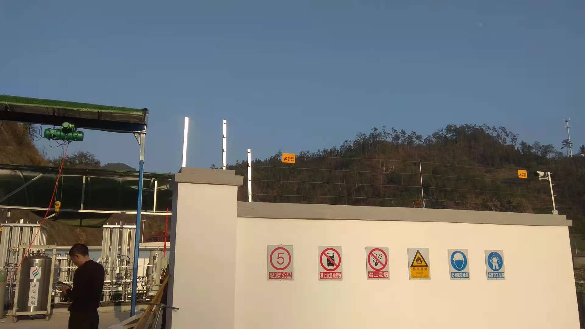无锡中小学电子围栏安装 江阴宜兴工厂电子围栏系统